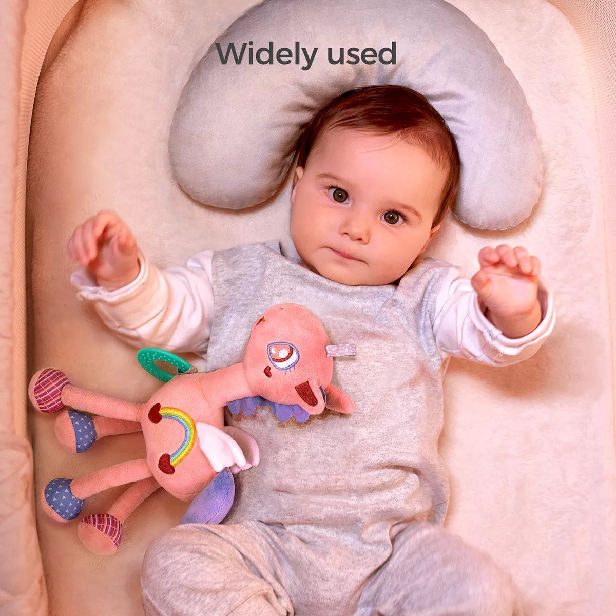 Jouet en peluche suspendu avec Teether et hochet pour le berceau, la poussette et le siège d'auto